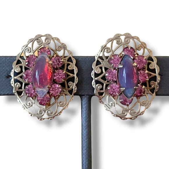 Vintage Dragon Breath Rhinestone Earrings Gold Tone Filigree Screwback Art Glass - Picture 12 of 15